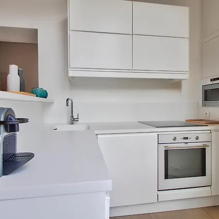 Apartment Saint Philippe Du Roule Paris